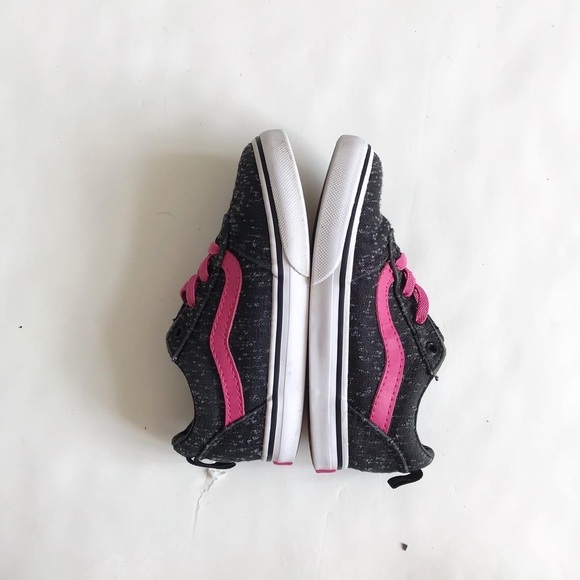 Vans ward gray/pink slip on sneakers VGUC size 9 kids - Picture 2 of 7